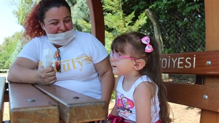  Ailesini gözyaşlarına boğdu