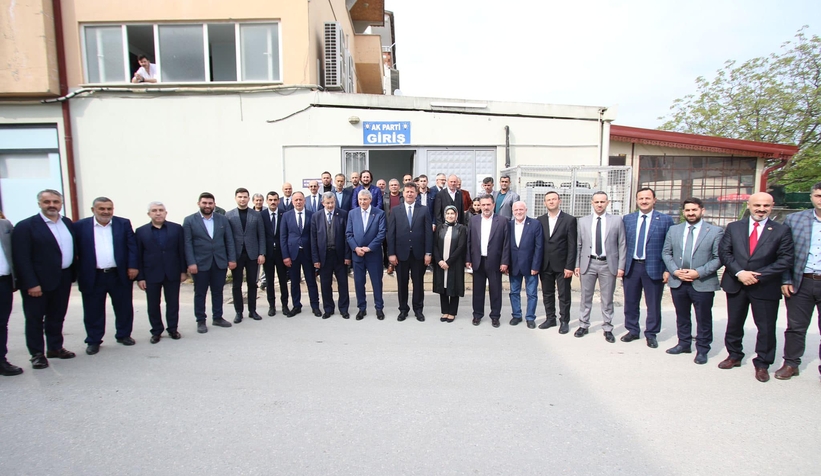 AK Parti Akyazı İlçe Teşkilatı bayramlaştı