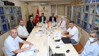 AK Parti'de istişare toplantısı Erenler ve Karasu ile devam etti