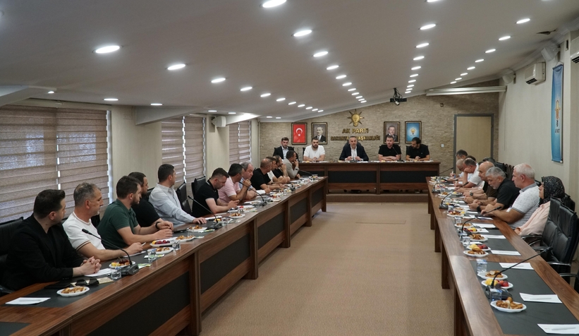 AK Parti'de istişare toplantısı