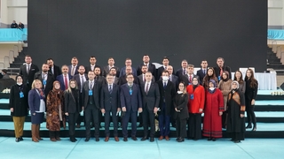 AK Parti'de yönetimde kimler gitti kimler kaldı?