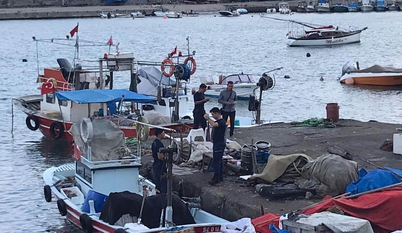 Akçakoca'da denize sızan yağ araştırılıyor