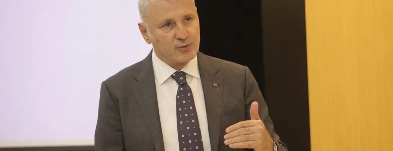 Akgün Altuğ; Üretim tesislerimizi demiryolu ile entegre etmeliyiz