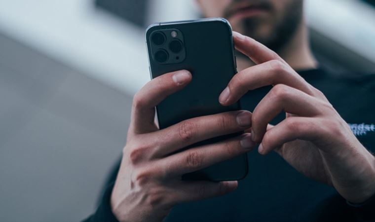 Akıllı telefon kullananlara başparmak uyarısı