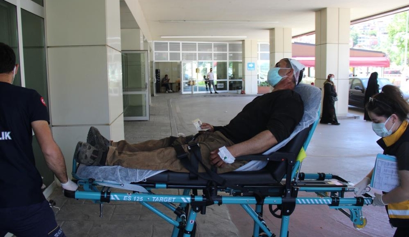 Akrabaları tarafından balta ve kürekle darp edildi