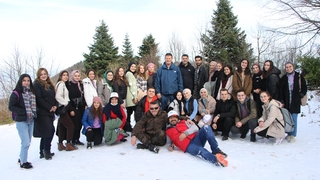 Akyazı Belediyesi'nden üniversite öğrencilerine doğa gezisi