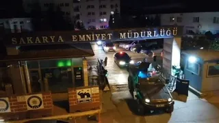 Akyazı'da 250 polisle operasyon; Çok sayıda gözaltı var 