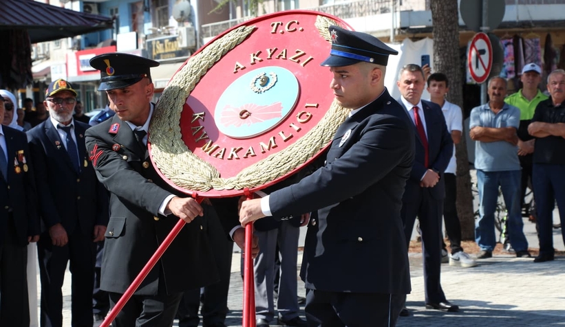 Akyazı'da 30 Ağustos Zafer Bayramı tören ile kutlandı