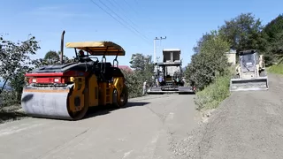 Akyazı'da 6 mahalleye beton yol