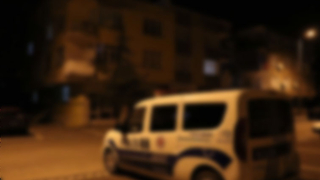 Akyazı'da bir apartman karantinaya alındı