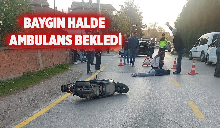 Akyazı'da devrilerek sürüklenen motosikletli yaralandı