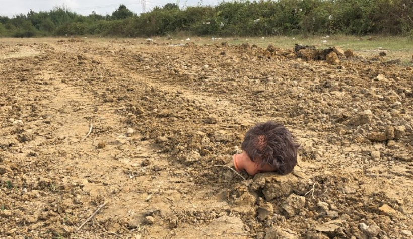 Akyazı'da esrarengiz kazı