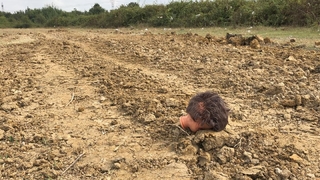 Akyazı'da esrarengiz kazı