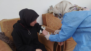 Akyazı'da evlerde korona testi yapıldı