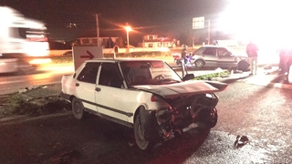 Akyazı'da feci kaza 5 yaralı