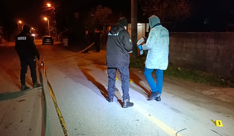 Akyazı'da hafriyat deposuna pompalı saldırı