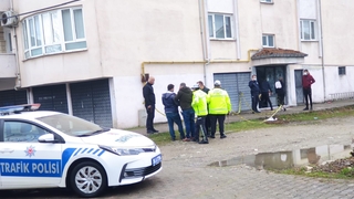 Akyazı'da kanlı gün husumetlisini vurdu