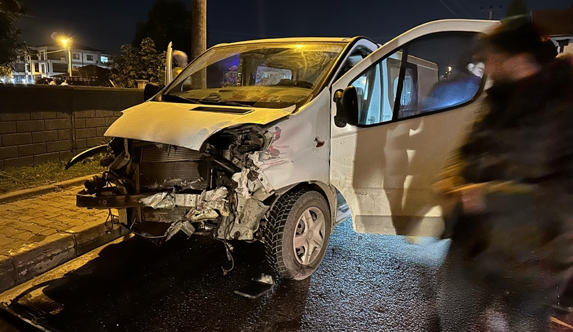 Akyazı'da Kaza 1 Hafif Yaralı