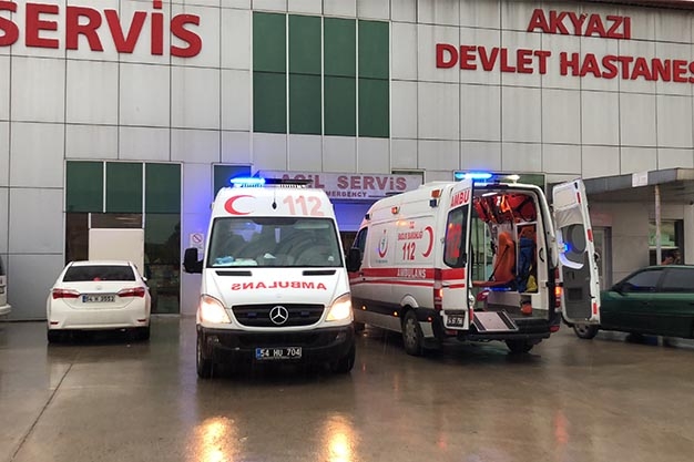 Akyazı'da kaza: 7 yaralı