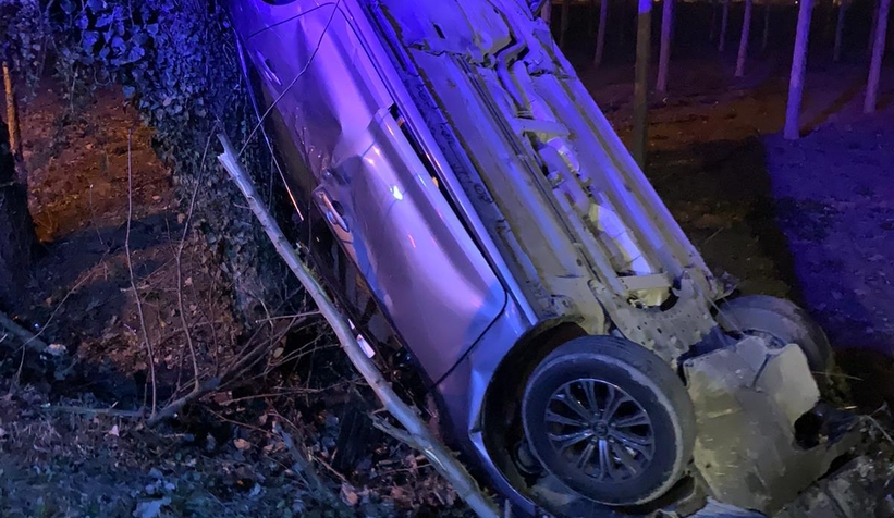 Akyazı'da otomobil takla attı: 1 yaralı