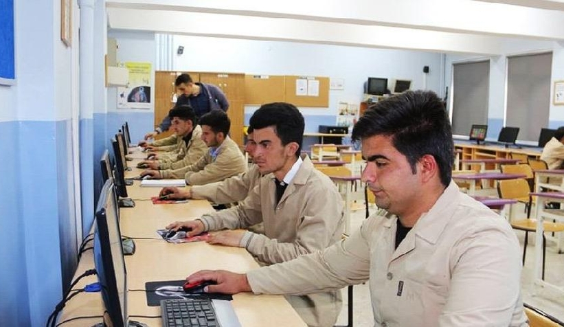 Akyazı'da uygulanıyor Usta ve Kalfa Belgesi olanlar Lise diploması için son fırsat