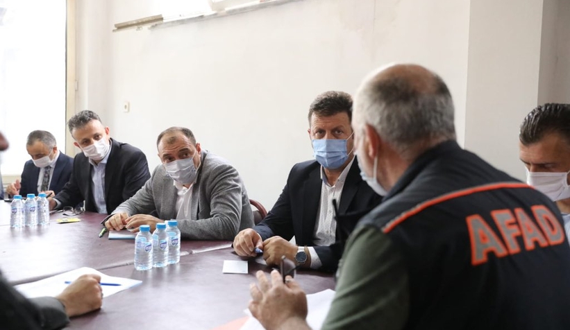 Akyazı'daki son durumu ele aldılar