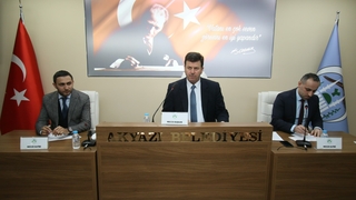 Akyazı hizmetin en güzelini hak ediyor