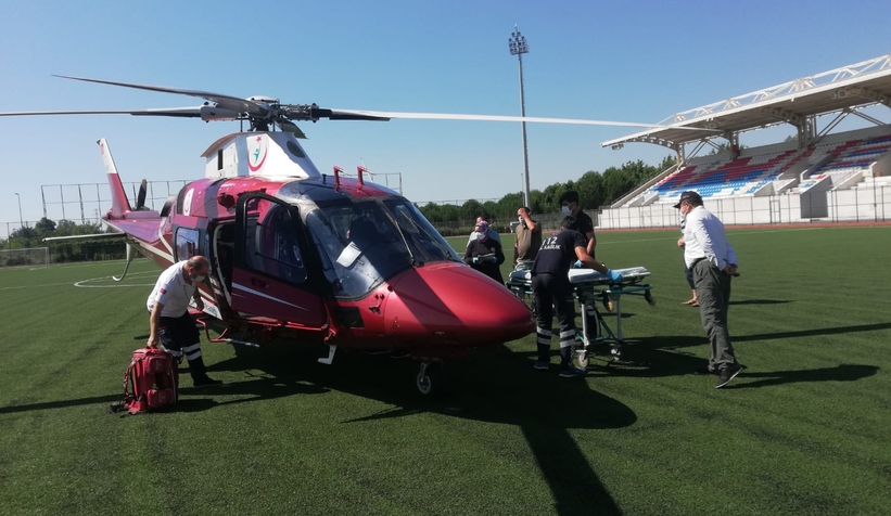 Akyazı'ya ambulans helikopter ile nakledildi