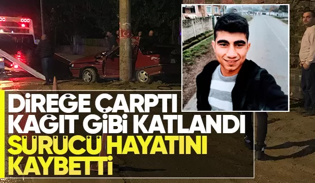 Akyazıda feci kaza direğe çarptı