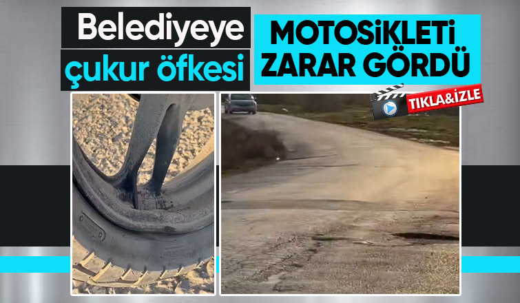 Akyazıda motosikleti çukurda zarar gördü tepki gösterdi