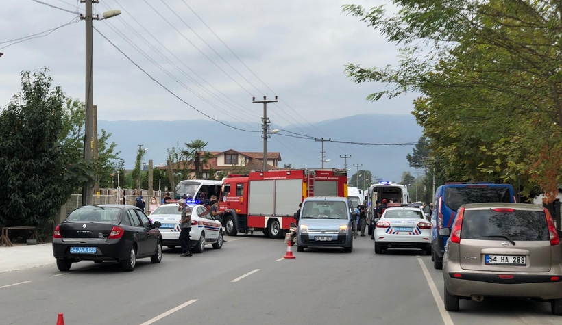 Akyazı'da zincirleme kaza:17 yaralı