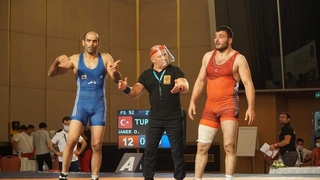 Akyazılı güreşçi Dünya Şampiyonu oldu