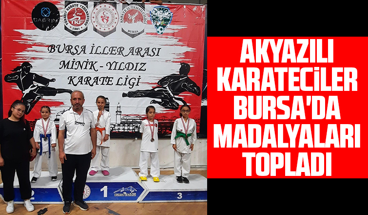 Akyazılı karateciler turnuvaya damga vurdu