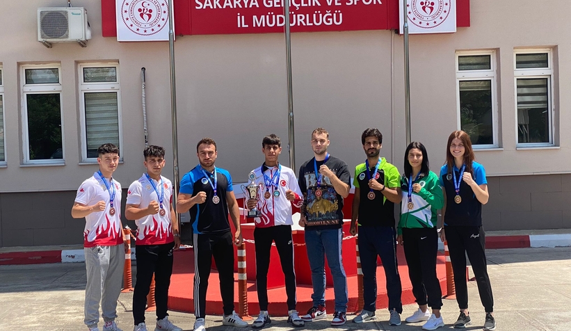 Akyazılı Kickboks'cular seçmelere damga vurdu