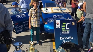 Akyazılı Mehmet Hanefi gururlandırdı