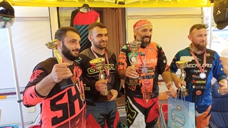 Akyazılı sporcular Kum Enduro Yarışları'na damga vurdu