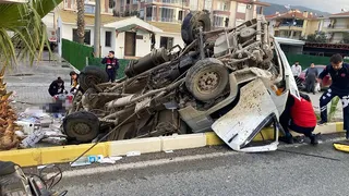 Akyazılı sürücü feci kazada hayatını kaybetti