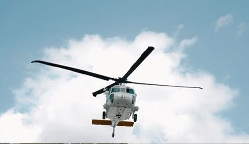 Alçak uçuş yapan helikopter merak konusu oldu