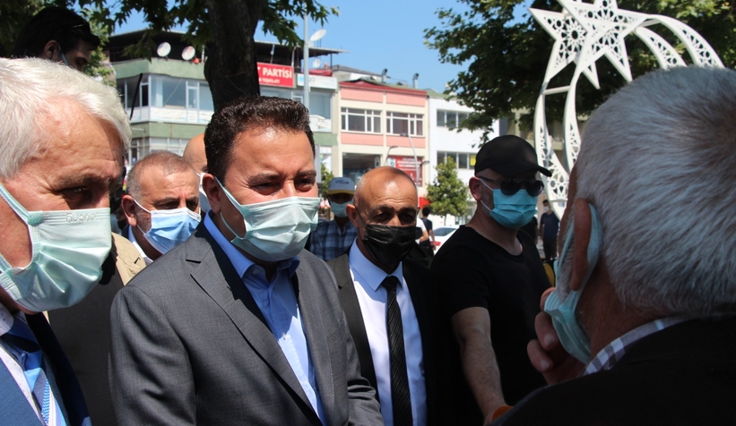 Ali Babacan İlçe Kongresi için Akyazı'ya geldi