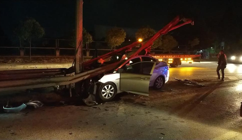 Alkol alıp hız yapınca dehşeti yaşadılar: 1 ölü, 2 yaralı