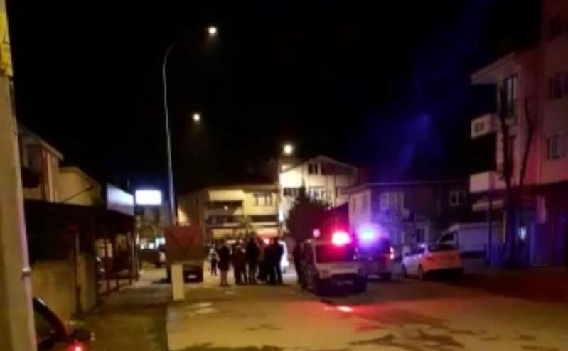 Alkol alıp kavga eden şahıslar mahalleliyi bıktırdı