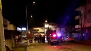 Alkol alıp kavga eden şahıslar mahalleliyi bıktırdı