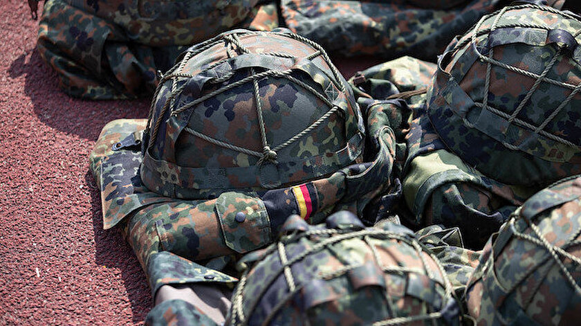 Almanya söz verdiği 5 bin kaskı Ukrayna’ya hala yollamadı