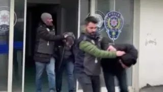 Altınları alıp kaçtılar, Sakarya’da yakalandılar