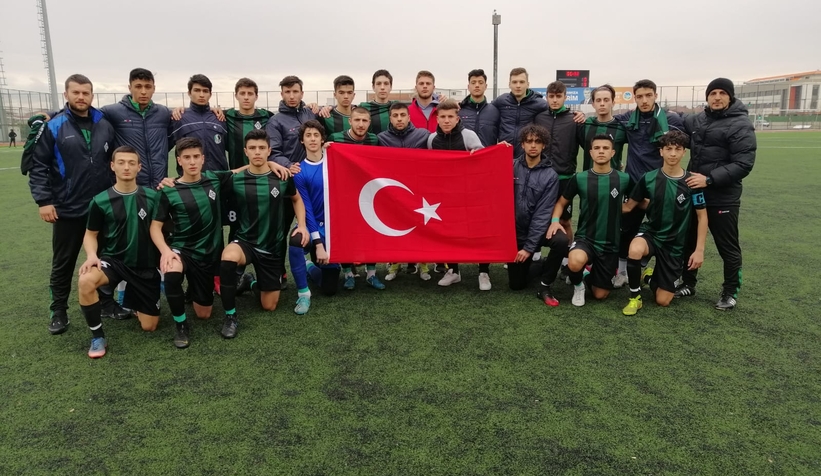 Altyapıda U-19 takımı grubunu lider tamamladı