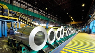 Alüminyum tarihi zirveye yakın seviyeden geriledi