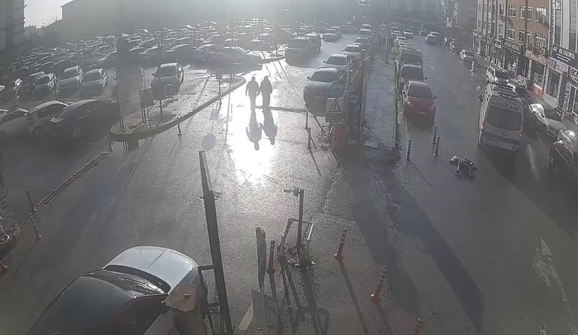 Ambulansın çarptığı yaşlı kadın hayatını kaybetti: Kaza anı kamerada
