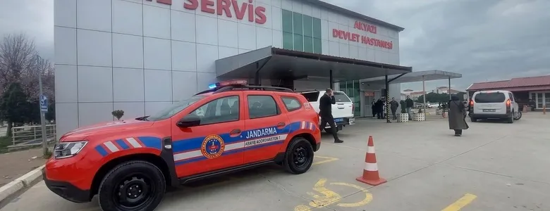 Amcasını silahla vurdu