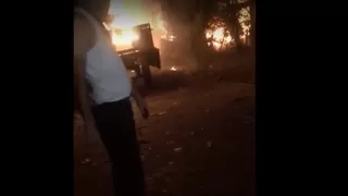 Anız ateşi bir ev ve samanlığı kül etti