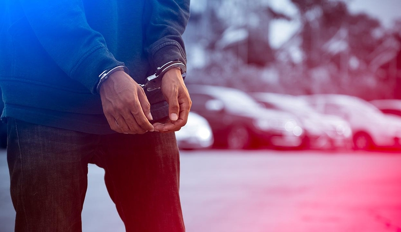 Araç satan kişileri ikiz çekle dolandırmışlar